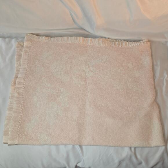 Vintage Reversible Pink Satin Edge Baby Blanket Floral Birds 42 x 28 Fleece - Picture 1 of 13